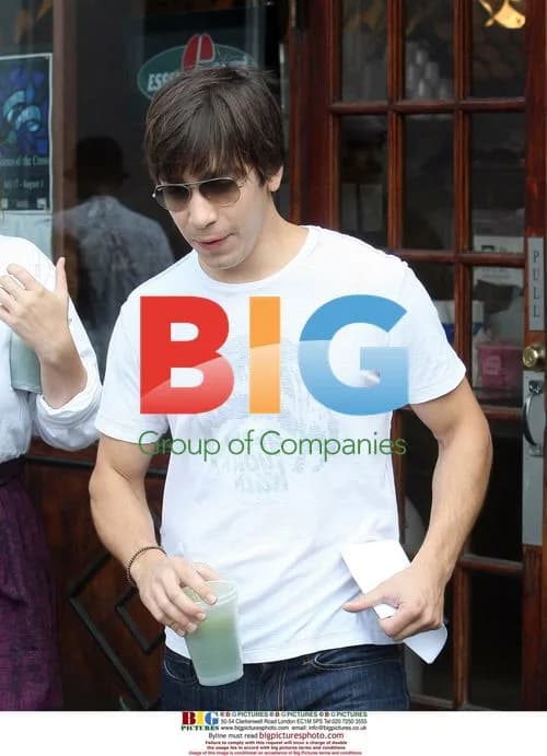 Justin Long on 'Going the Distance' film set