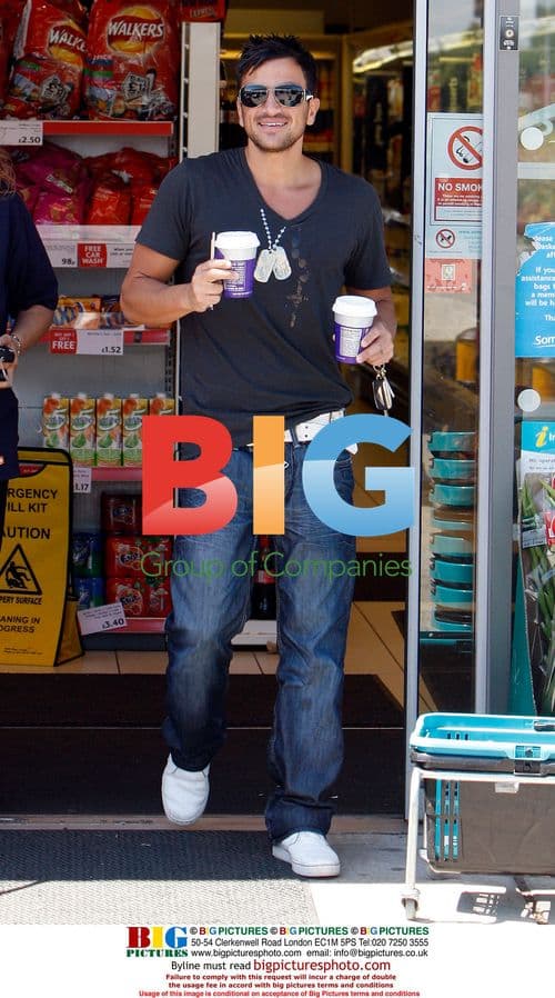 Peter Andre with family at theme park