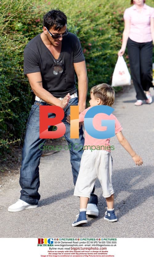 Peter Andre with family at theme park