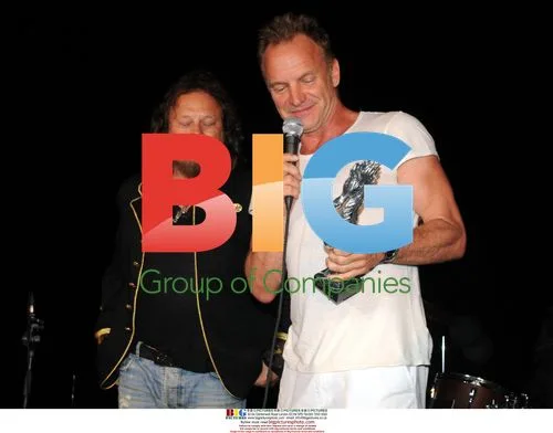 Sting receives William Walton Legend Award from Zucchero