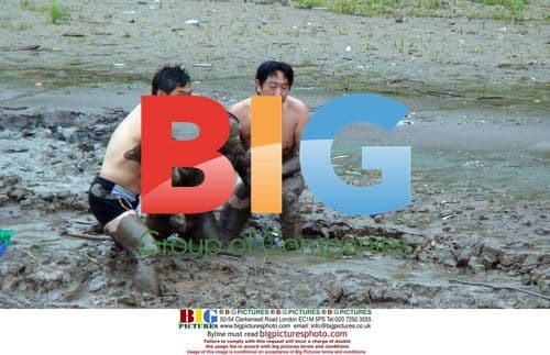 Woman sunk in marsh rescued in China