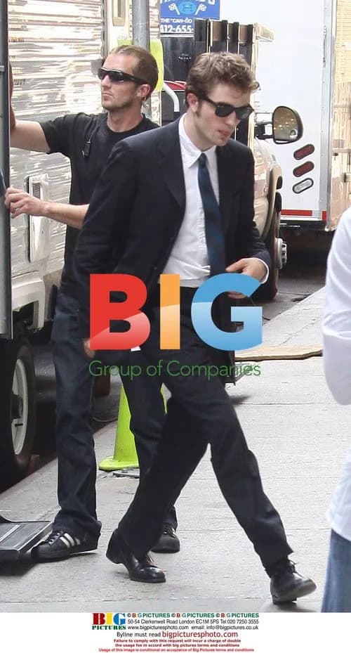Robert Pattinson on 'Remember Me' set