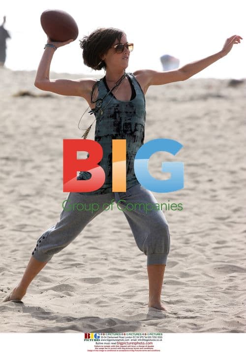 AnnaLynne McCord, Jessica Stroup and Jessica Lowndes film 90210