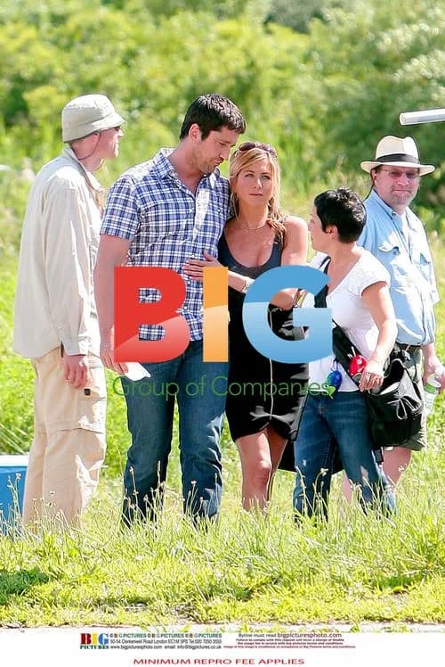 Jennifer Aniston and Gerard Butler on The Bounty set