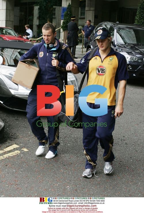 Australian Cricket Team Departs London Hotel