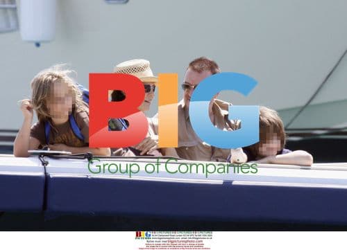 Bono leaves Eze Villa with family