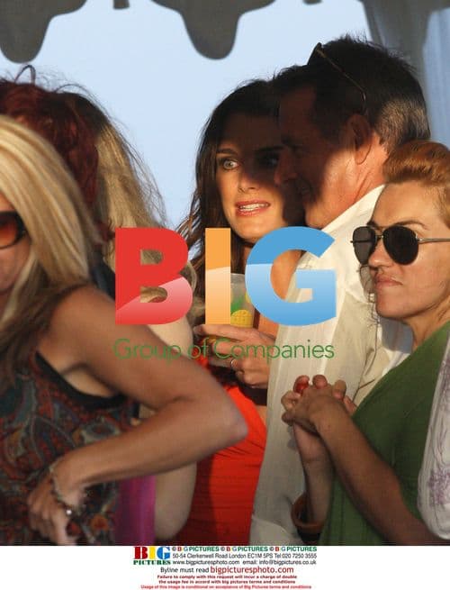 Brooke Shields Hosts Charity Beach Event