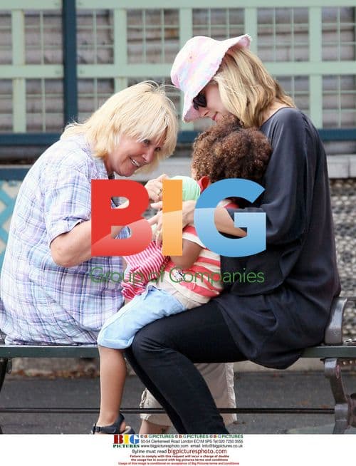 Heidi Klum with kids in NYC park