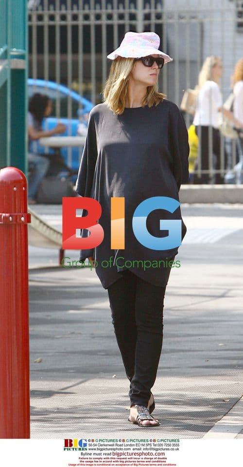 Heidi Klum with children in NYC park