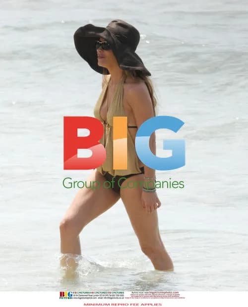 Elen Rives in Ibiza, Spain