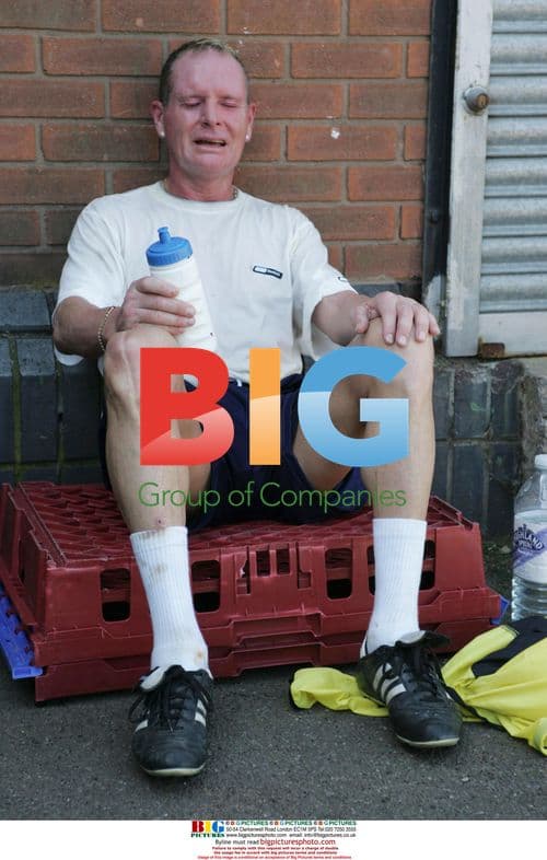 Gascoigne and Beardsley Train for Robson Trophy Game