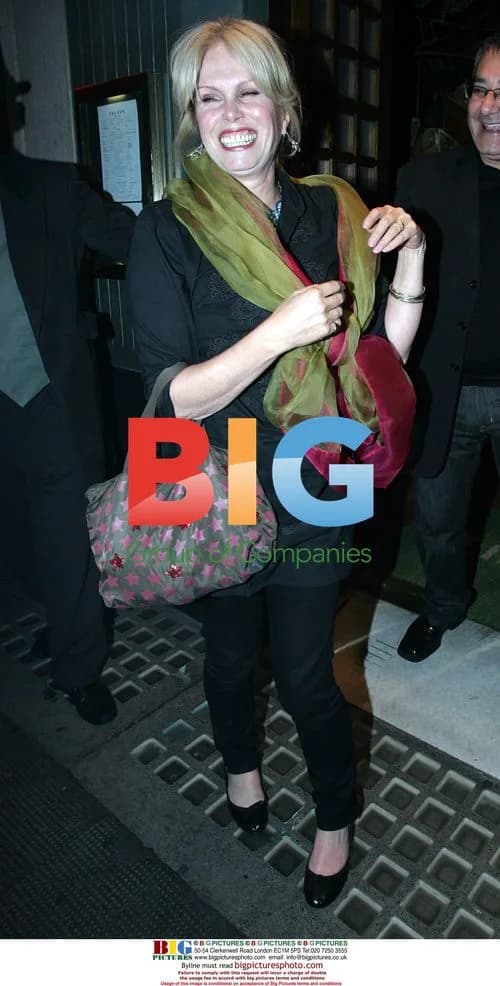 Joanna Lumley Leaving The Ivy