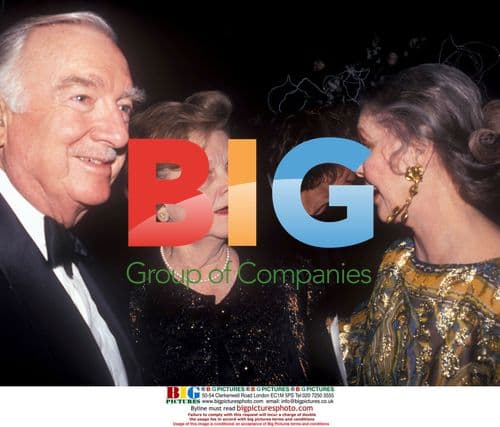 Walter Cronkite, Mary Elizabeth Maxwell, and Loretta Young