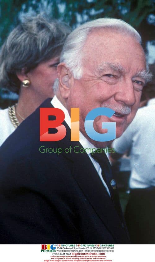 Walter Cronkite, CBS Anchorman