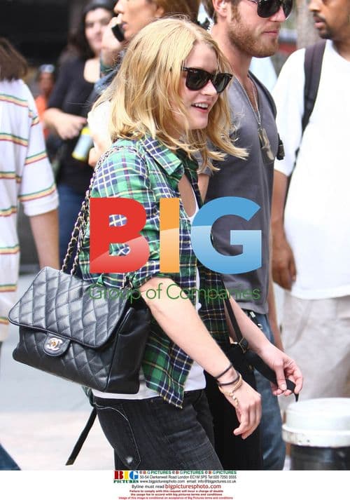 Emilie De Ravin on 'Remember Me' set