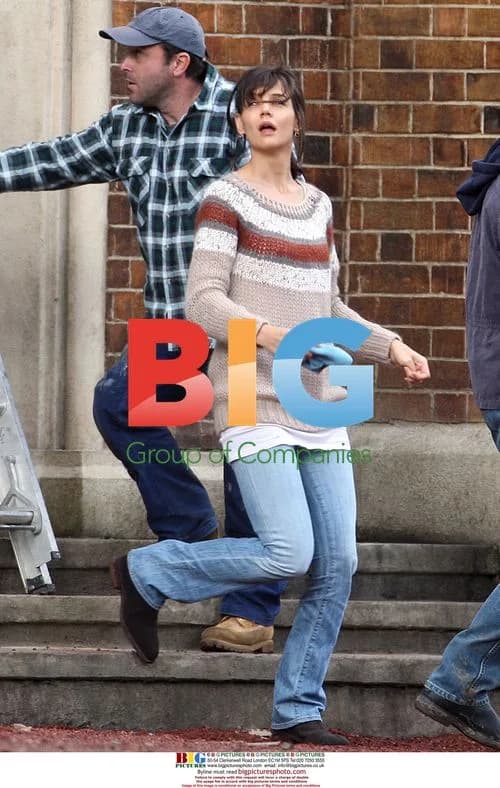 Katie Holmes and Guy Pierce on set in Australia
