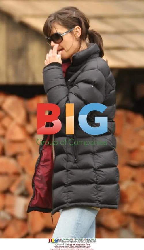 Katie Holmes and Guy Pierce on set in Australia