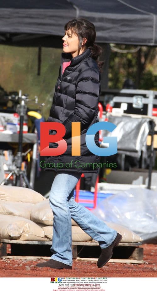 Katie Holmes and Guy Pierce on set in Australia