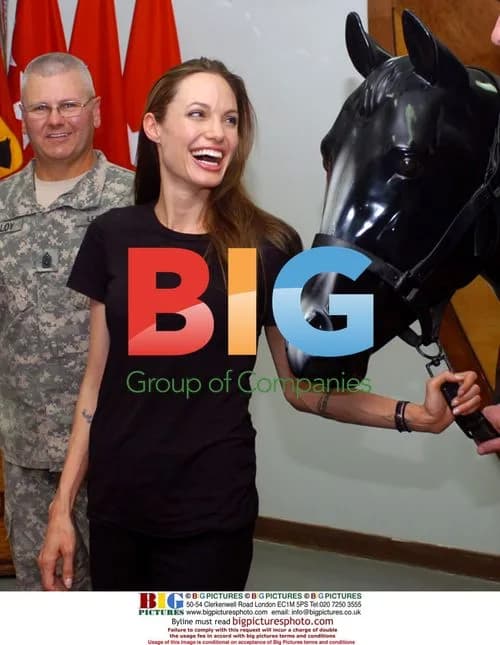 Angelina Jolie visits troops in Iraq