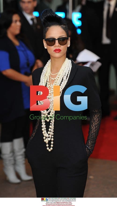 Rihanna at 'Inglourious Basterds' Premiere