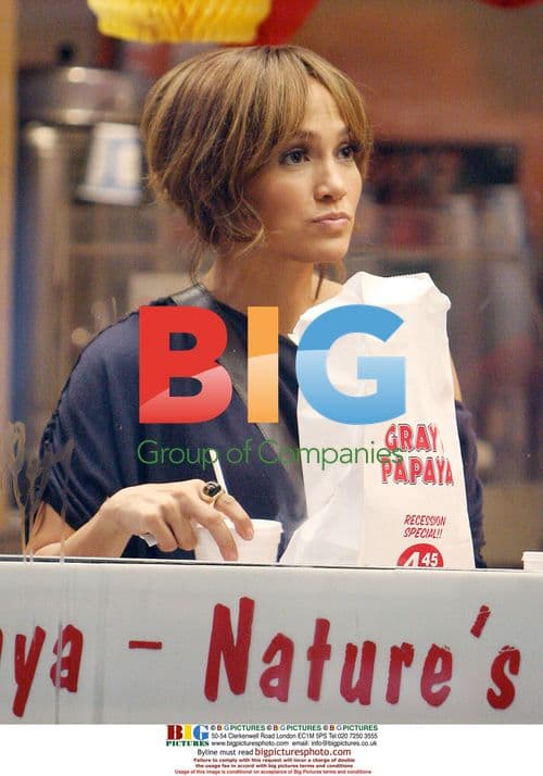 Jennifer Lopez films 'The Back-Up Plan' in NYC