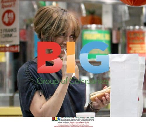 Jennifer Lopez films 'The Back-Up Plan' in NYC