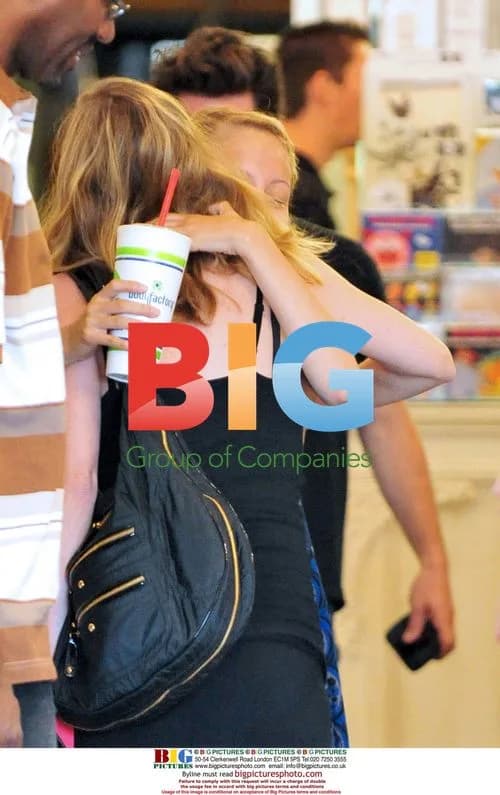 Ellen Pompeo and Nicole Richie shop baby goods