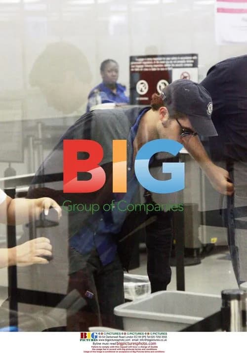 Robert Pattinson at JFK Airport, New York