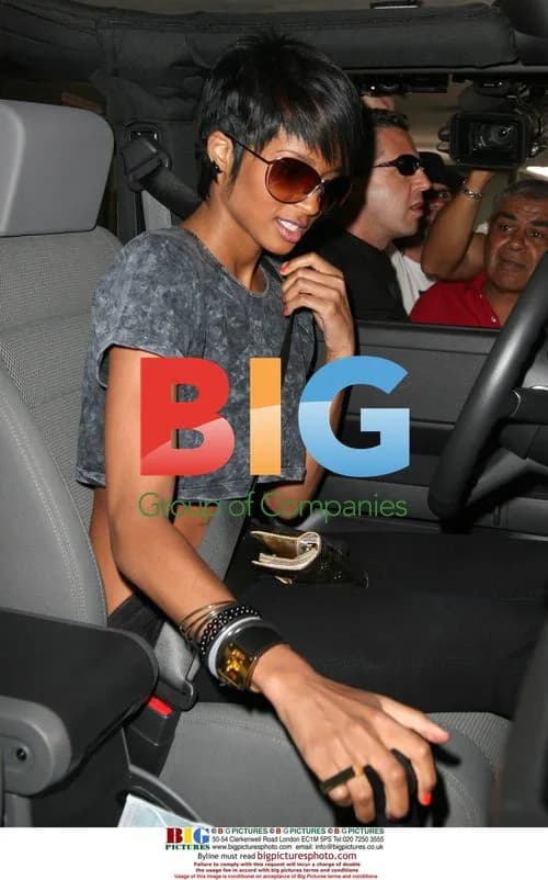 Singer Ciara shopping in West Hollywood