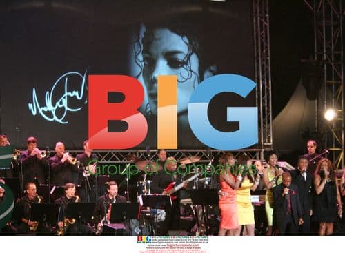 The Pointer Sisters and Jermaine Jackson perform at Save the World Awards 2009