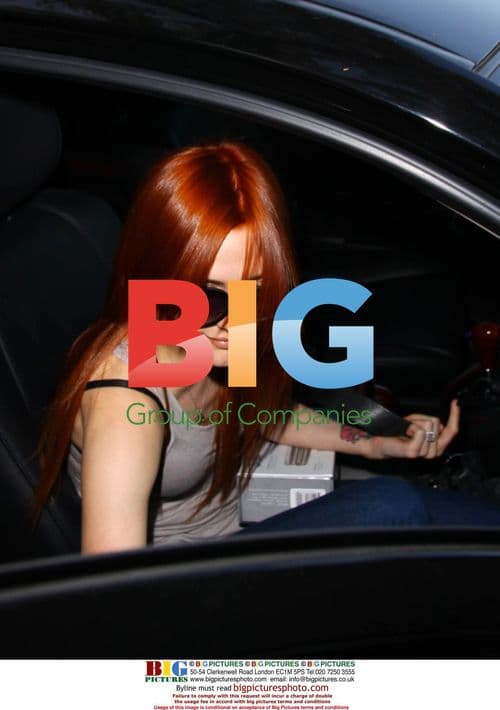 Ashlee Simpson Leaves Hair Salon