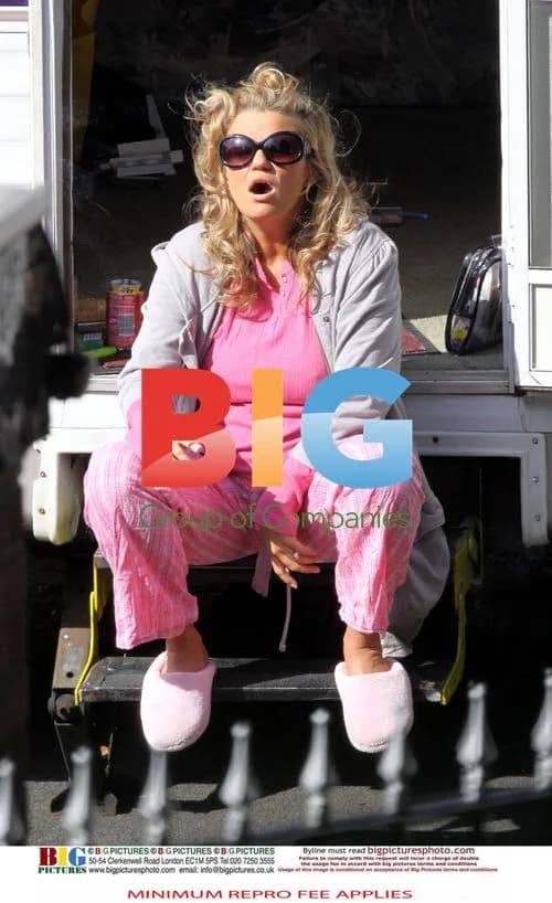 Kerry Katona Leaves Trailer Upset