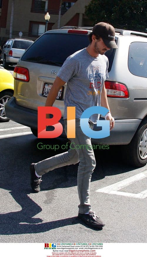 Shia LeBeouf Leaves Whole Foods