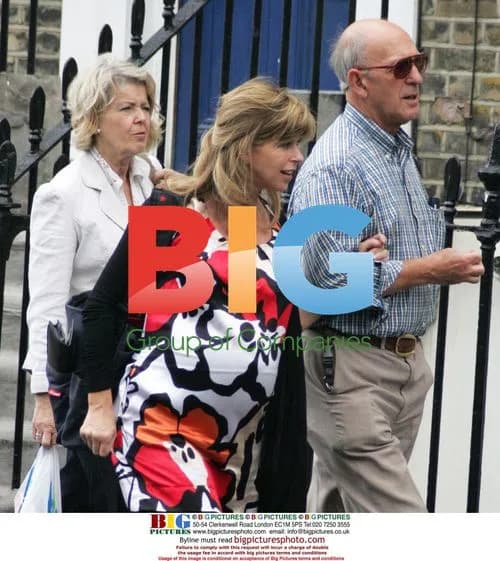 Pregnant GMTV host Kate Garraway on walk in London