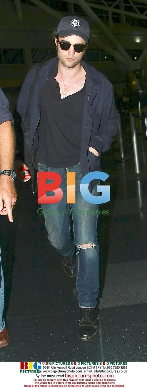 Robert Pattinson arrives at JFK airport