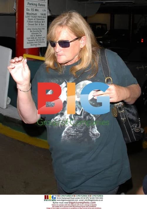 Debbie Rowe leaves doctor's appointment