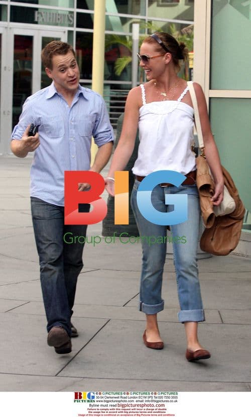 Katherine Heigl strolls with TR Knight in Hollywood