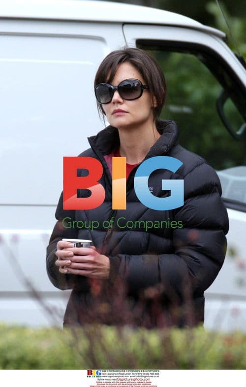 Katie Holmes on film set in Melbourne