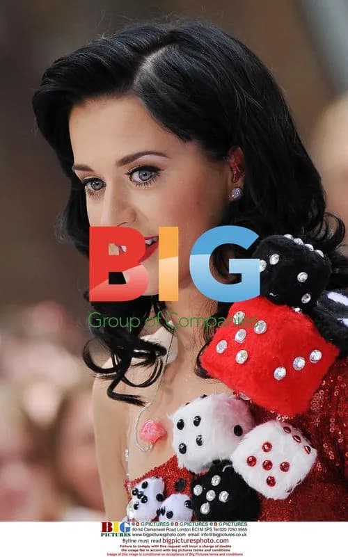 Katy Perry Performs on 'Today Show'