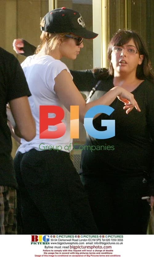 Jennifer Lopez and family arrive in Italy