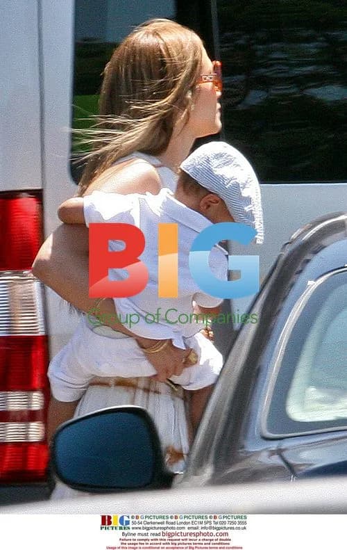 Jennifer Lopez and family arrive at Ciampino Airport