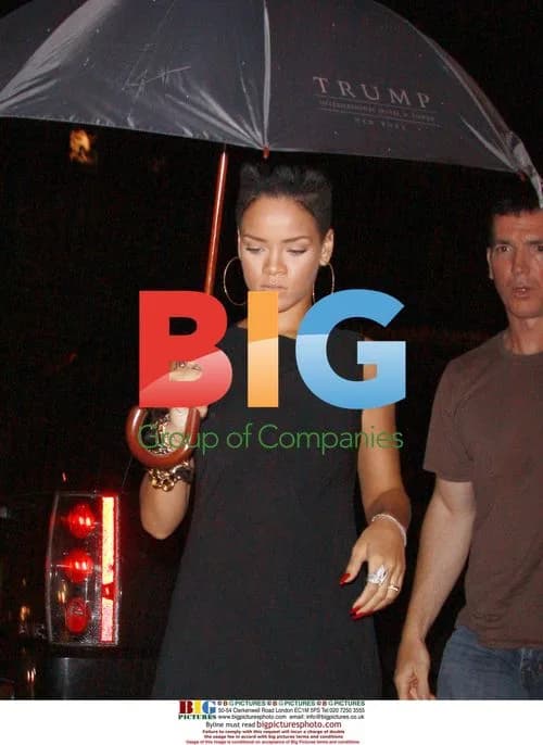 Rihanna dining at Da Silvano restaurant