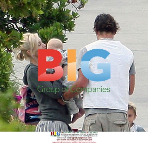 Gwen Stefani and Family Playing