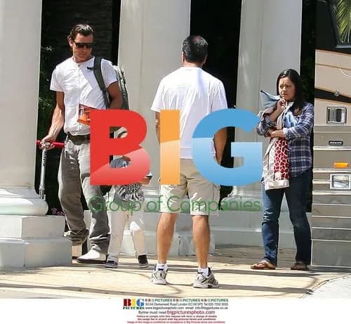 Gwen Stefani and Family Relaxing