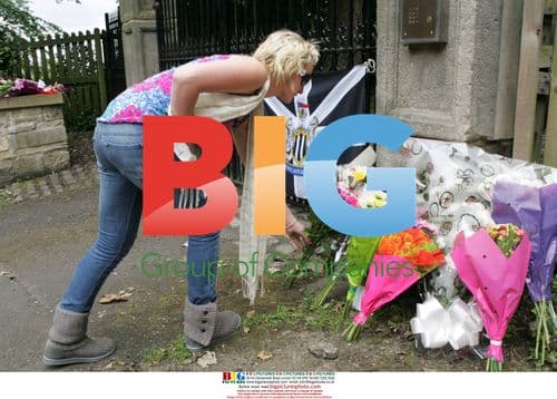 Tributes left at Sir Bobby Robson's home