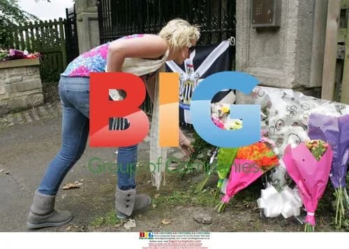 Tributes left at Sir Bobby Robson's home