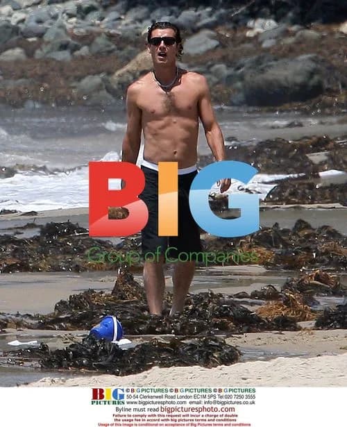Gavin Rossdale and Gwen Stefani at Beach Resort