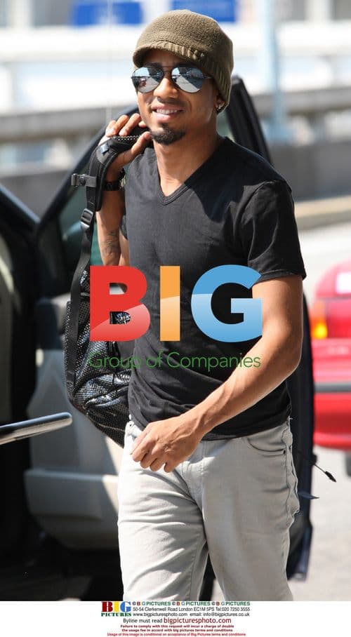 Percy Jackson Castmates Arrive in Vancouver