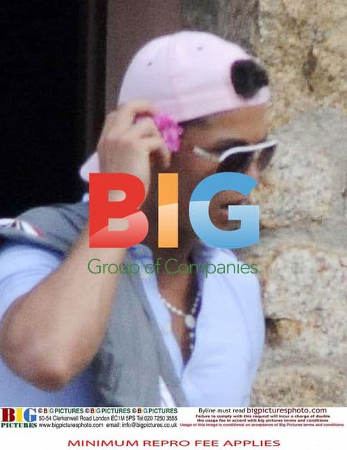 Cristiano Ronaldo Relaxes in Italy