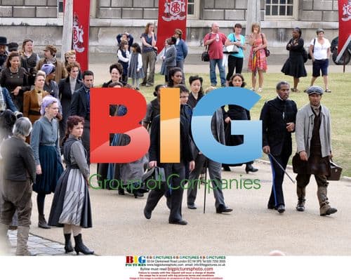 Catherine Tate and others on set of Gulliver's Travels